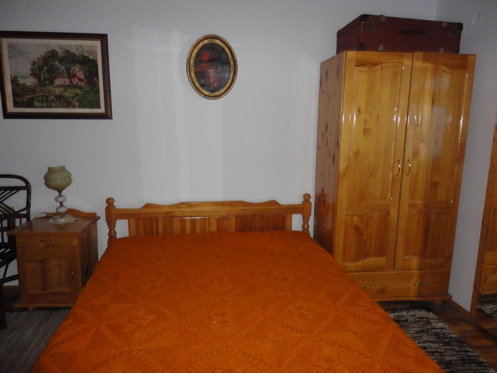 Guest House Astra Arbanasi Quarto foto